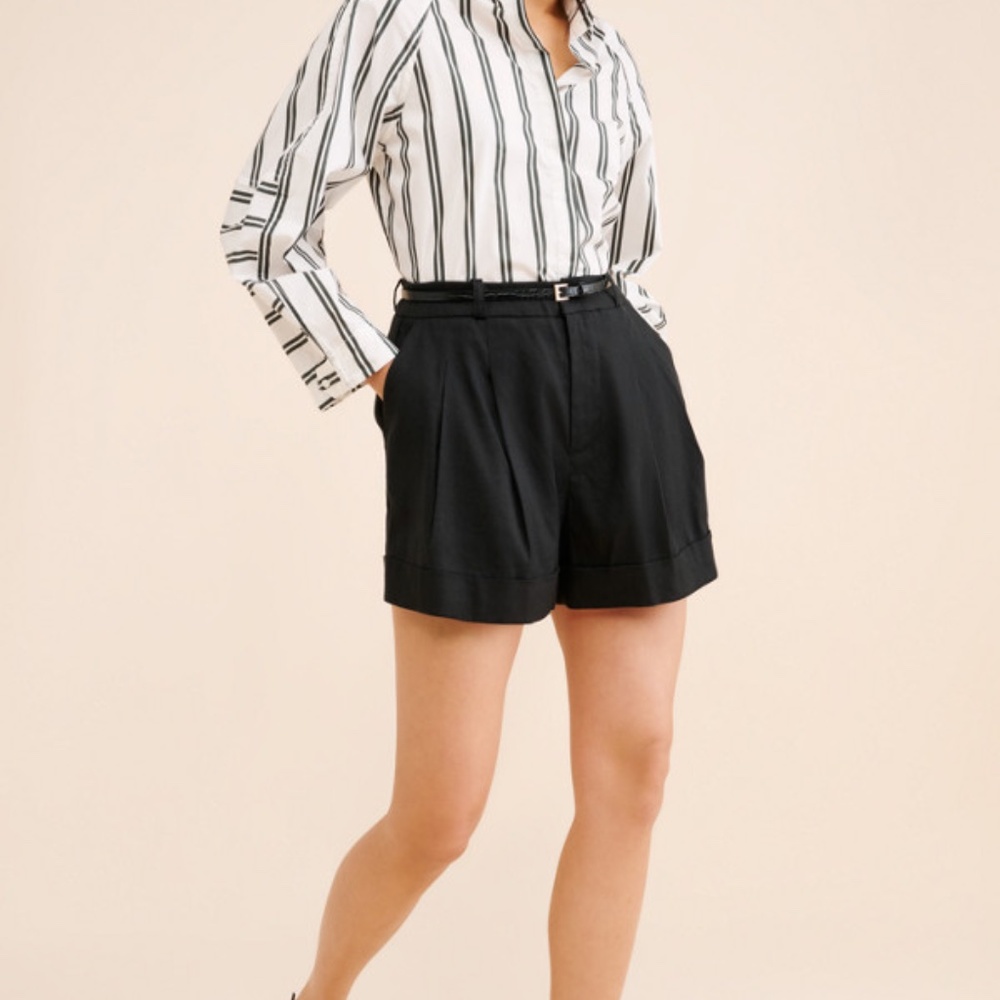 NWT Maeve by Anthropologie The Avery Pleated Trouser Shorts Cuffed 4 Navy